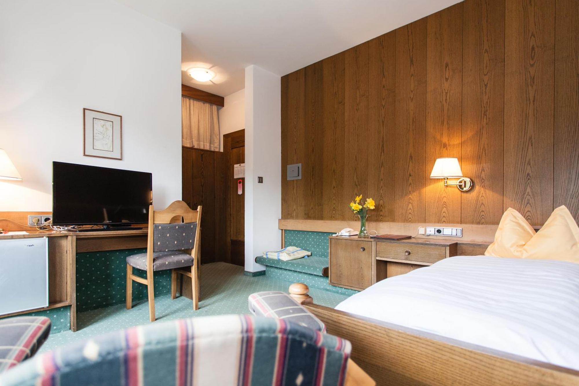Hotel Am Wolfgrubenersee Soprabolzano Camera foto