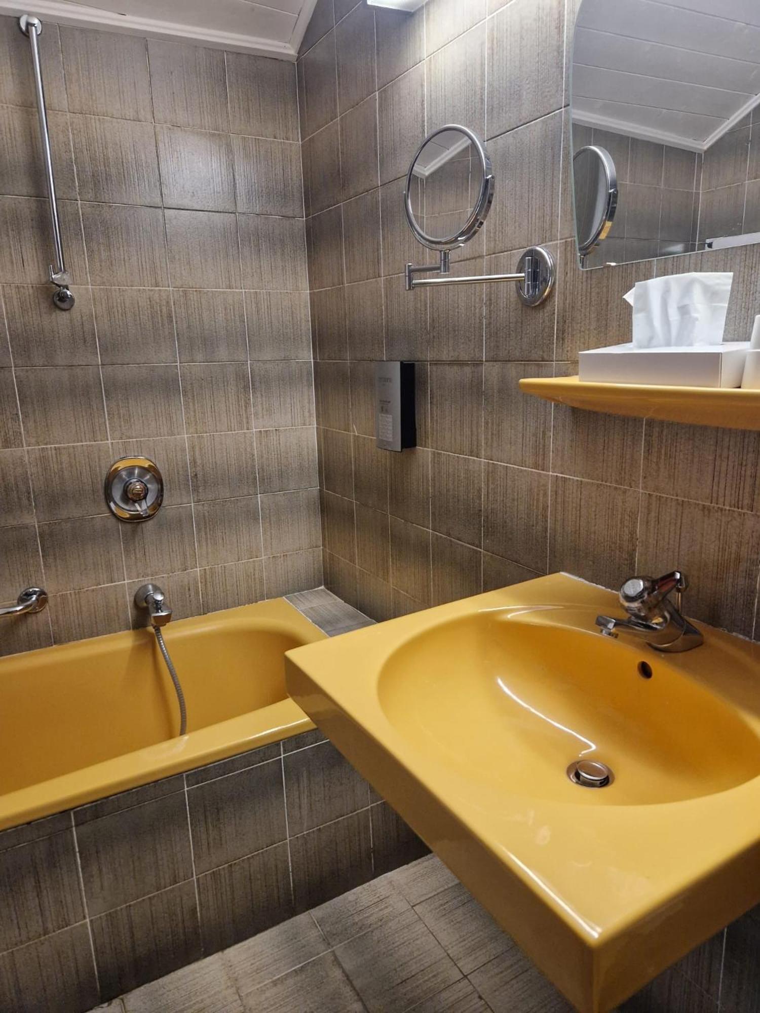 Hotel Am Wolfgrubenersee Soprabolzano Esterno foto